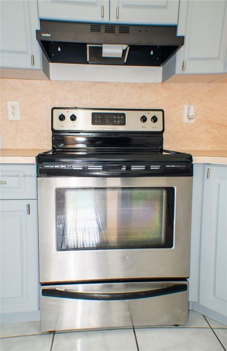 В аренду: $1,950 (2 спален, 1 ванн, 1084 Квадратных фут)