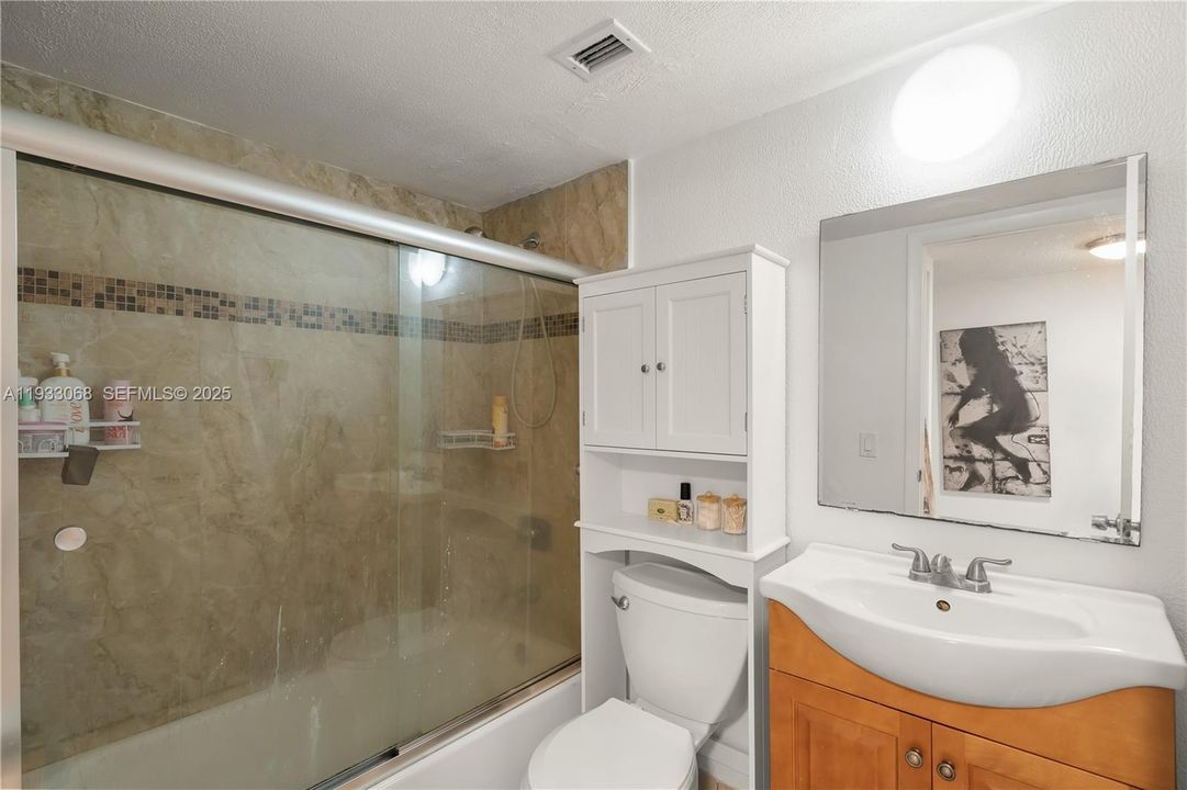 For Sale: $198,000 (2 beds, 2 baths, 1213 Square Feet)