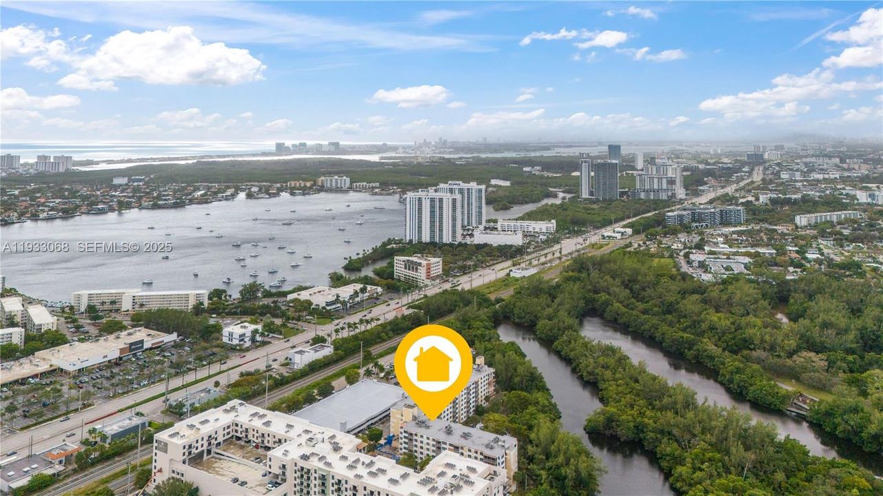 For Sale: $198,000 (2 beds, 2 baths, 1213 Square Feet)