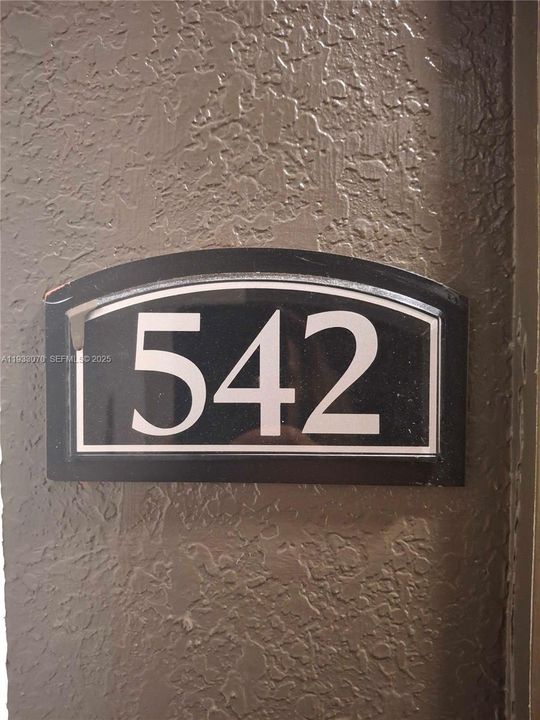 For Rent: $3,100 (2 beds, 2 baths, 1010 Square Feet)