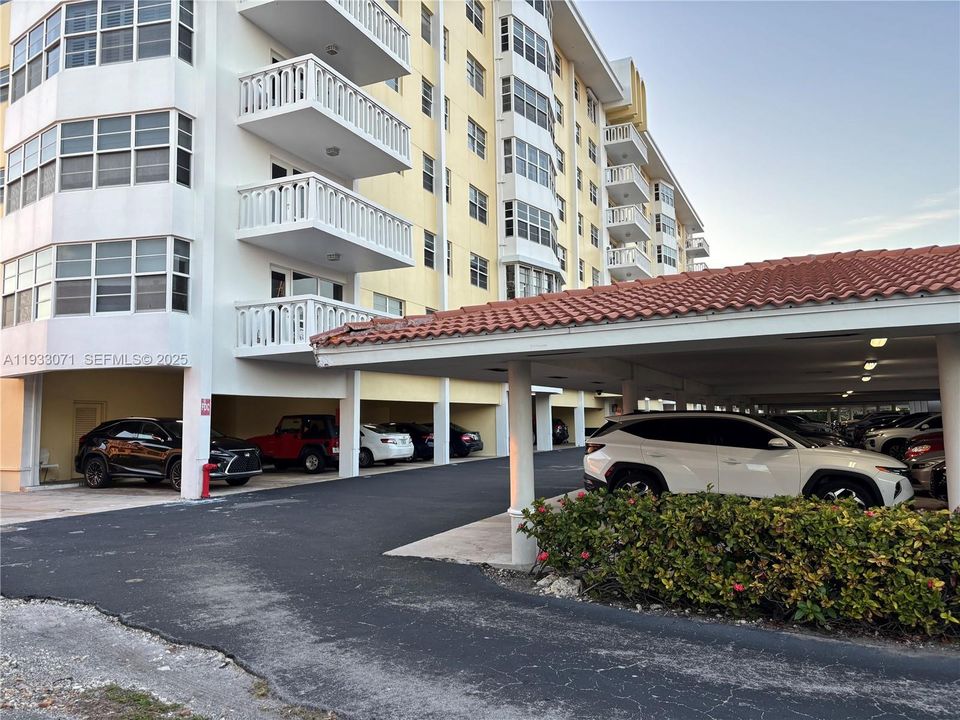 На продажу: $309,000 (2 спален, 2 ванн, 1276 Квадратных фут)