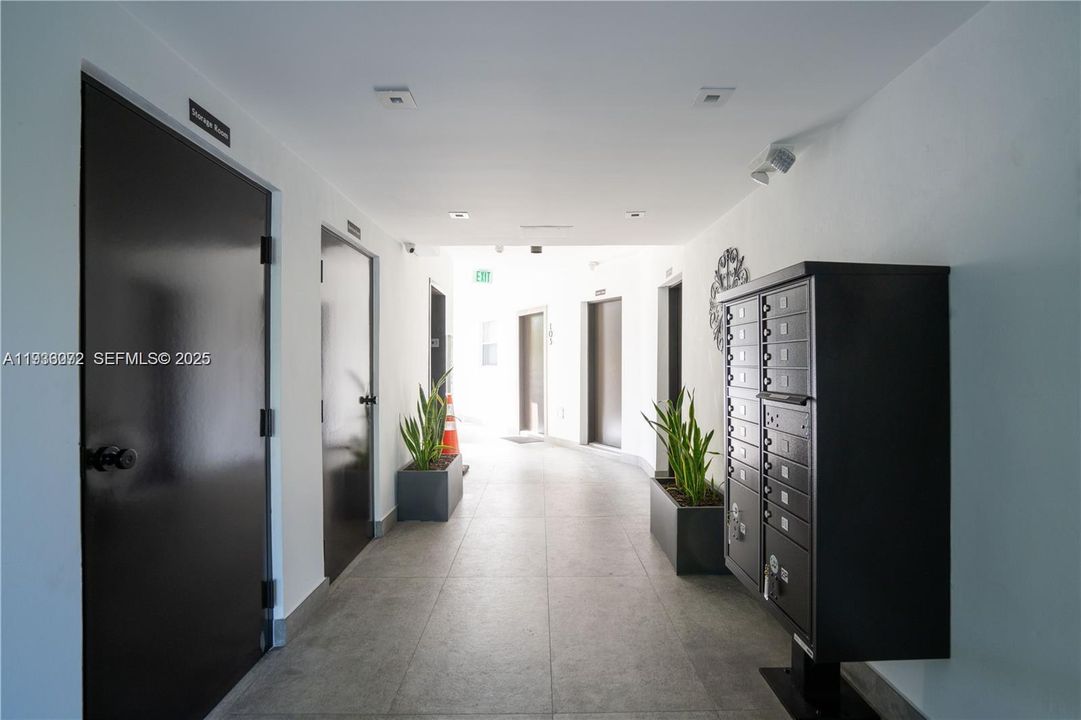 В аренду: $5,250 (3 спален, 2 ванн, 1170 Квадратных фут)