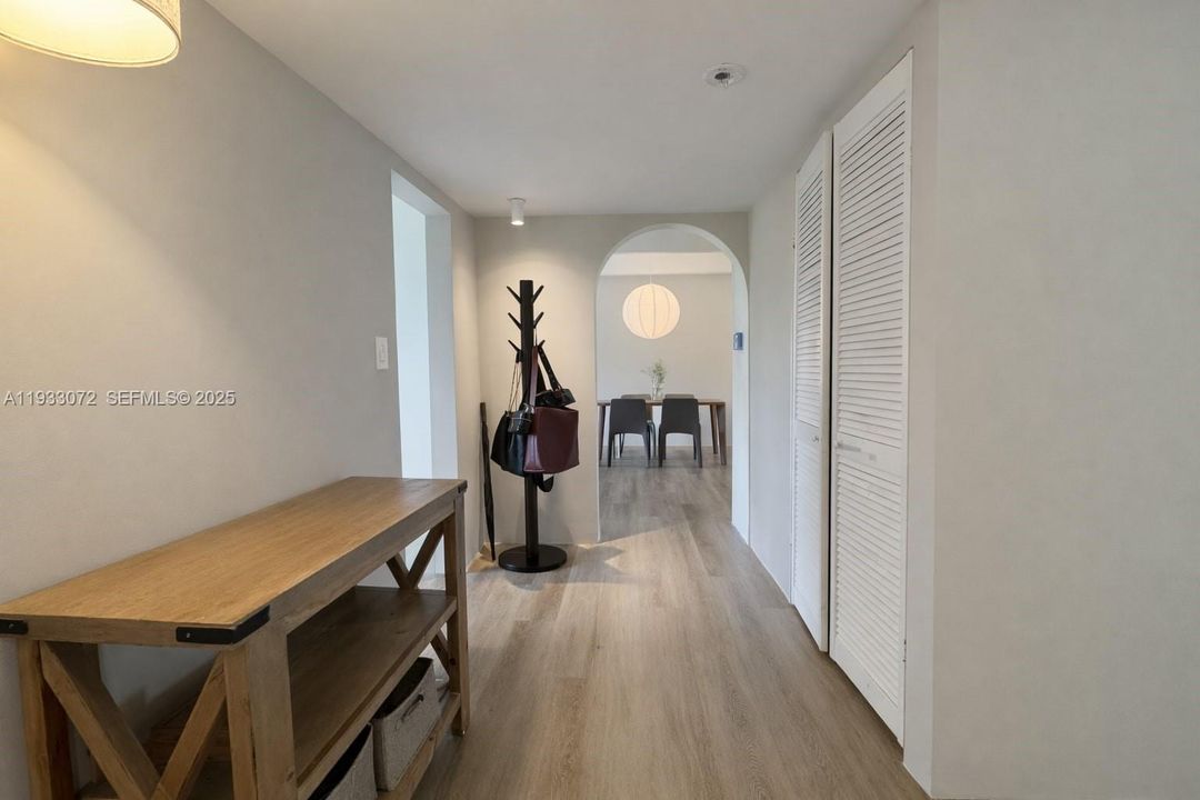 В аренду: $5,250 (3 спален, 2 ванн, 1170 Квадратных фут)