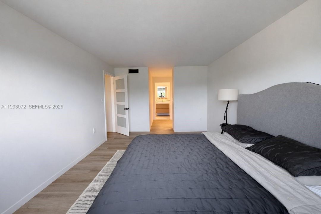 В аренду: $5,250 (3 спален, 2 ванн, 1170 Квадратных фут)