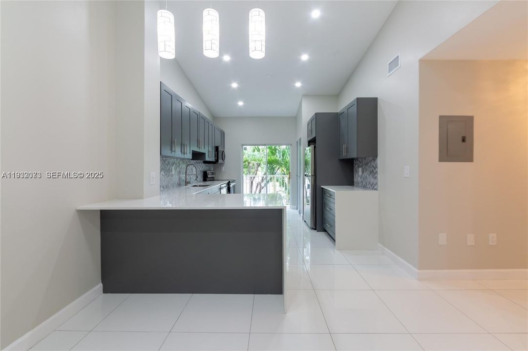 En Renta: $2,650 (3 camas, 2 baños, 992 Pies cuadrados)