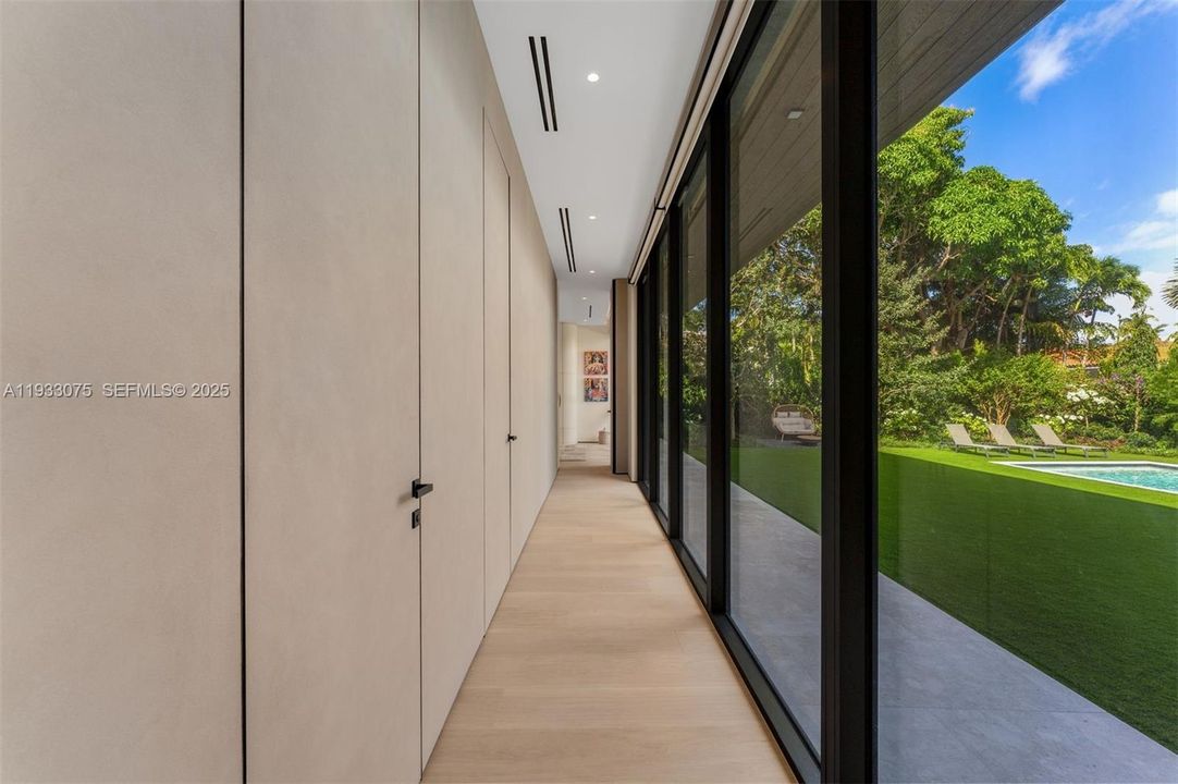 For Sale: $13,750,000 (5 beds, 5 baths, 5266 Square Feet)