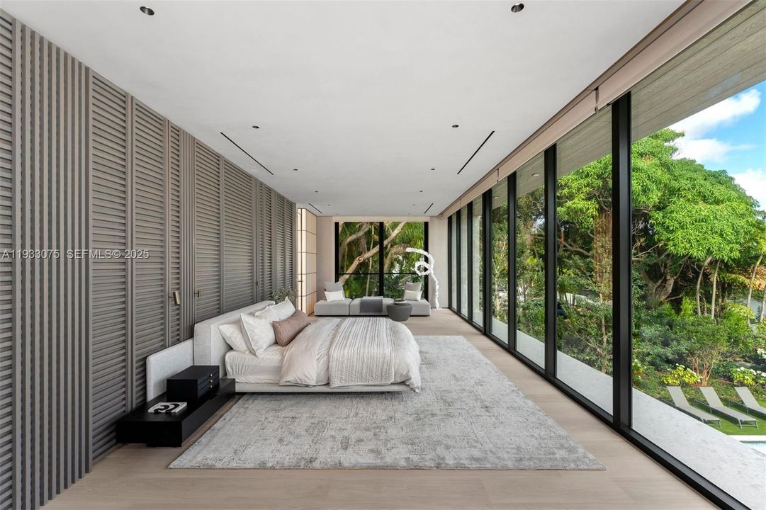 For Sale: $13,750,000 (5 beds, 5 baths, 5266 Square Feet)