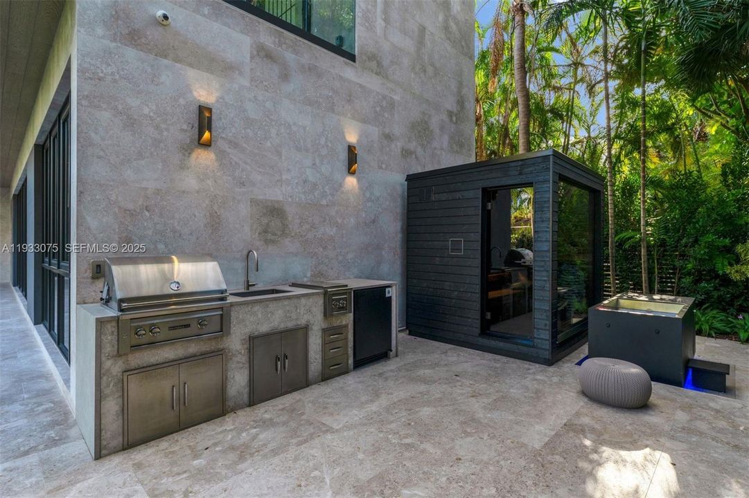 For Sale: $13,750,000 (5 beds, 5 baths, 5266 Square Feet)