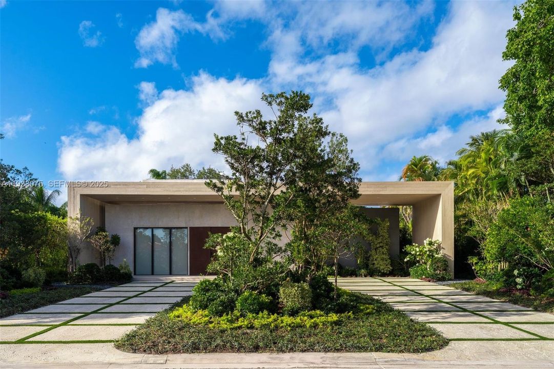 For Sale: $13,750,000 (5 beds, 5 baths, 5266 Square Feet)