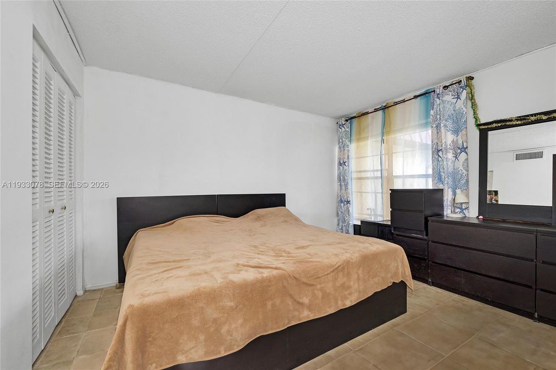 En Venta: $140,000 (2 camas, 2 baños, 1088 Pies cuadrados)