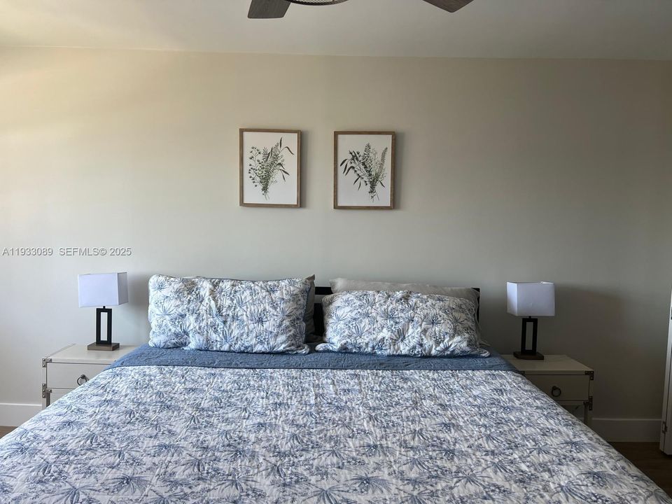 待售: $385,000 (2 贝兹, 1 浴室, 943 平方英尺)