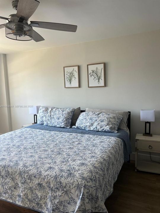 待售: $385,000 (2 贝兹, 1 浴室, 943 平方英尺)