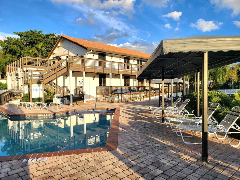 На продажу: $453,000 (4 спален, 2 ванн, 2170 Квадратных фут)