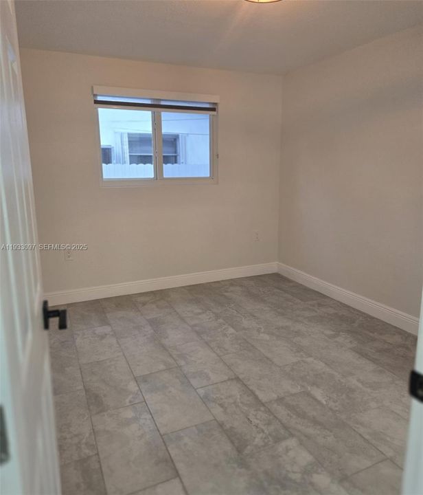 В аренду: $1,800 (2 спален, 1 ванн, 1426 Квадратных фут)