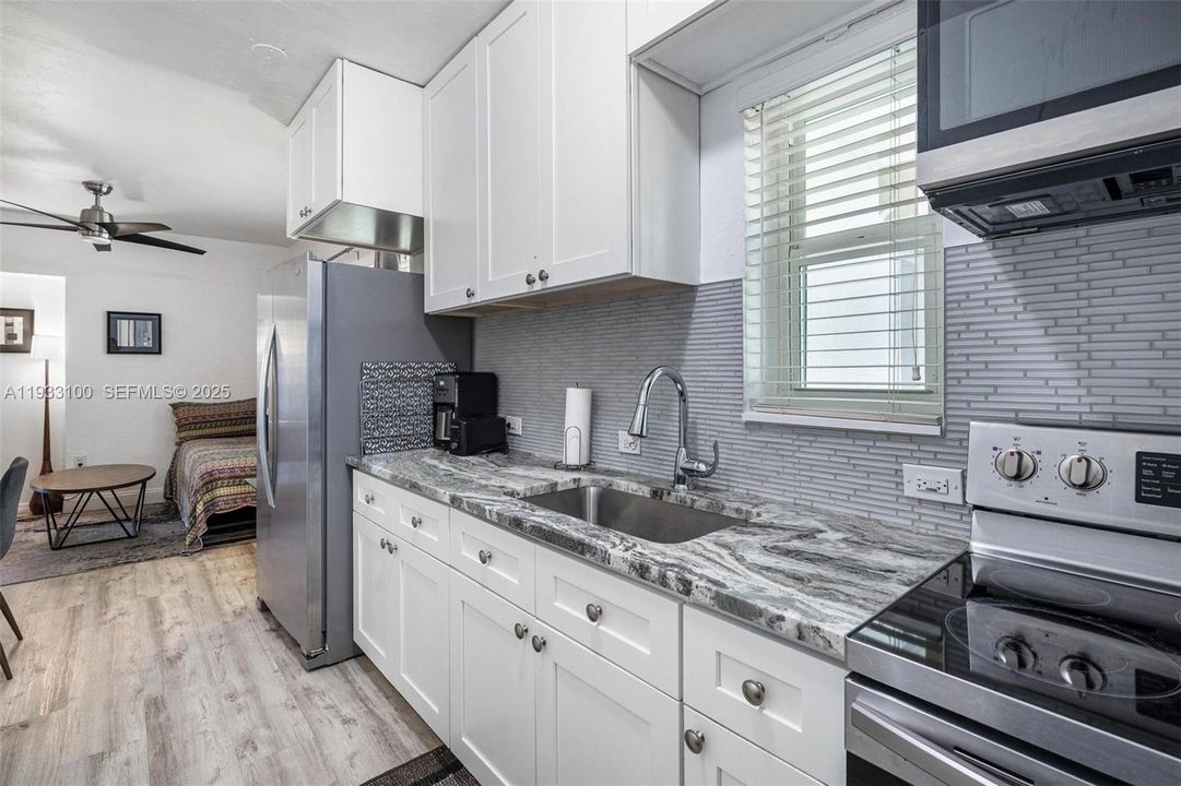 Unit #4 - 2 Bed/1 Bath