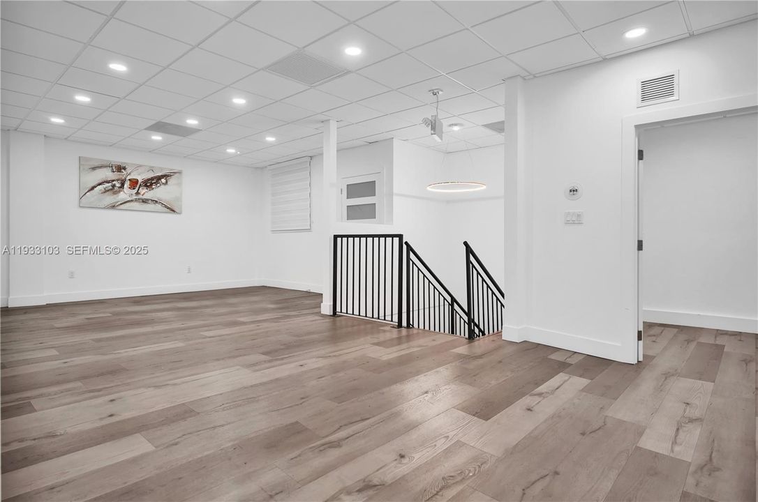 For Rent: $5,800 (0 beds, 0 baths, 0 Square Feet)