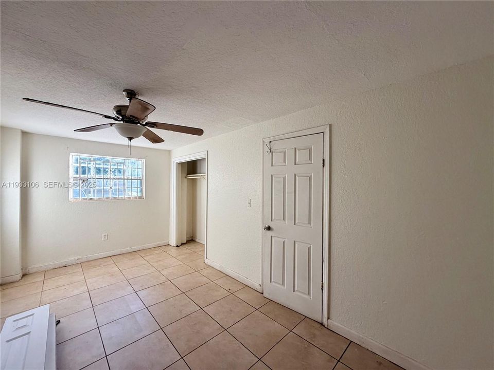 En Venta: $579,800 (0 camas, 0 baños, 1413 Pies cuadrados)