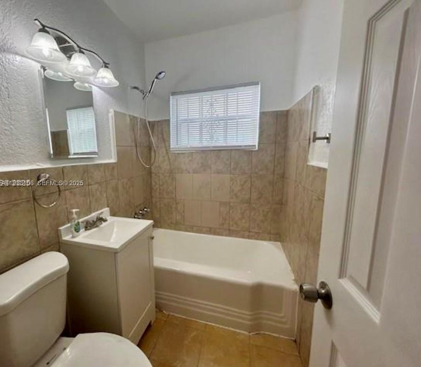 En Venta: $579,800 (0 camas, 0 baños, 1413 Pies cuadrados)