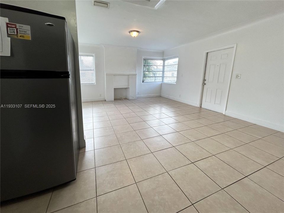 出租: $1,650 (1 贝兹, 1 浴室, 500 平方英尺)