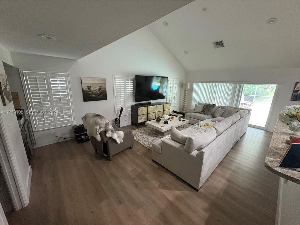 На продажу: $1,799,900 (4 спален, 4 ванн, 3768 Квадратных фут)