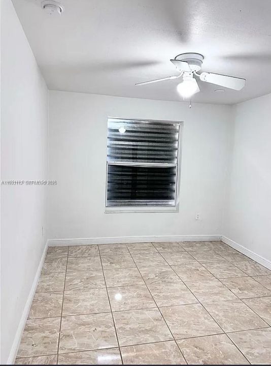 В аренду: $2,800 (3 спален, 1 ванн, 1442 Квадратных фут)