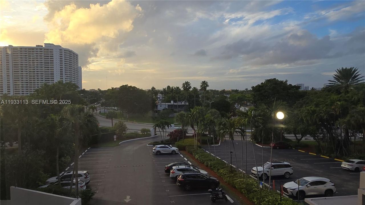 En Venta: $250,000 (2 camas, 1 baños, 1075 Pies cuadrados)