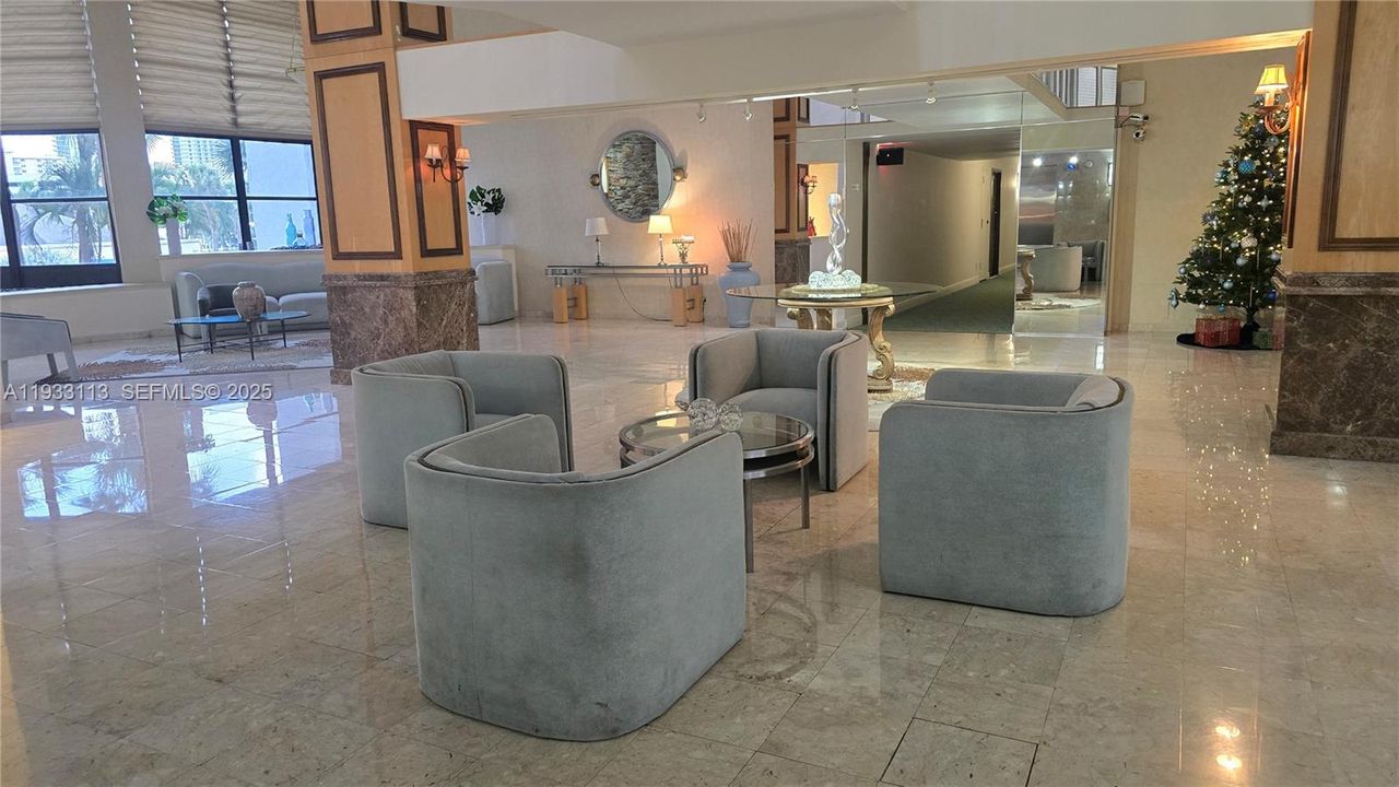 En Venta: $250,000 (2 camas, 1 baños, 1075 Pies cuadrados)