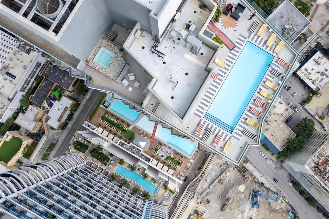 For Rent: $7,959 (2 beds, 2 baths, 1279 Square Feet)