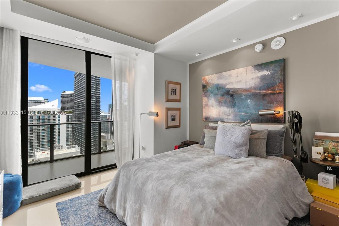 For Rent: $7,959 (2 beds, 2 baths, 1279 Square Feet)