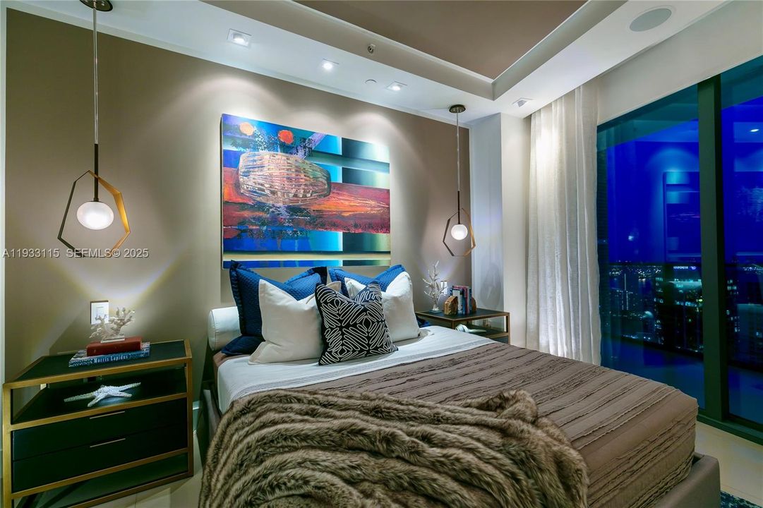 For Rent: $7,959 (2 beds, 2 baths, 1279 Square Feet)