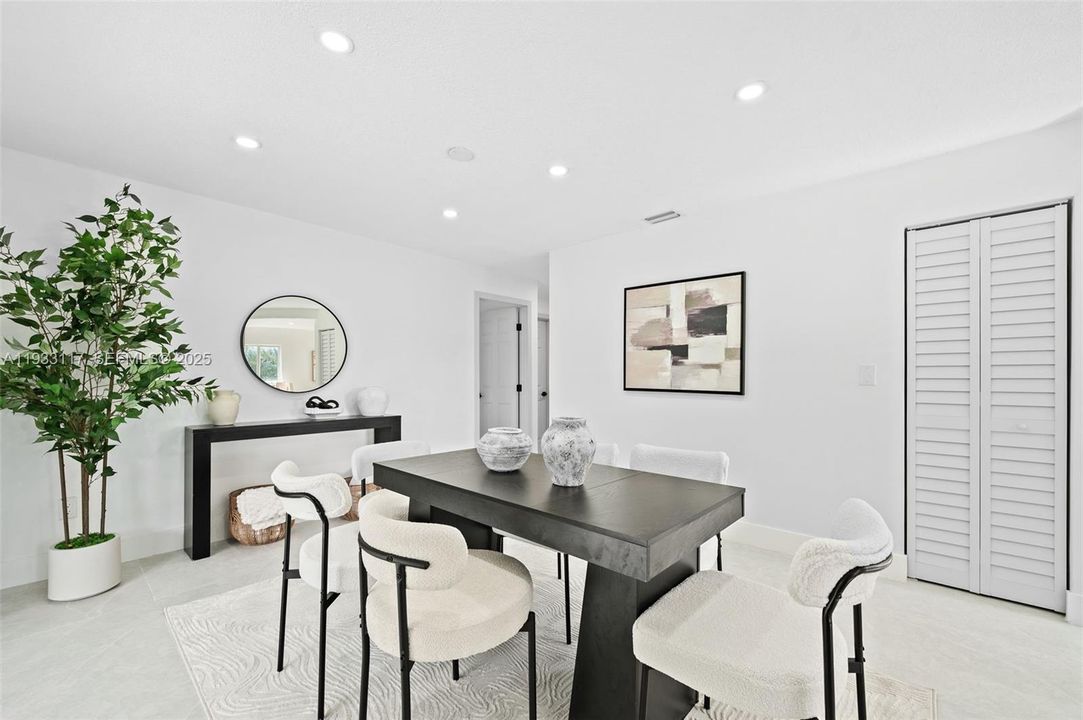 待售: $574,900 (3 贝兹, 2 浴室, 1218 平方英尺)