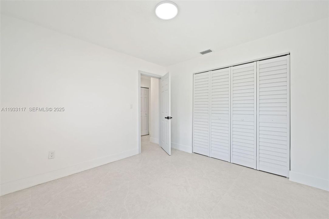 待售: $574,900 (3 贝兹, 2 浴室, 1218 平方英尺)