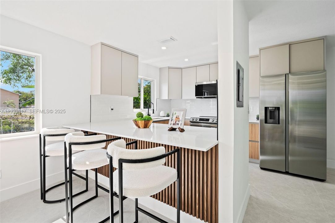 待售: $574,900 (3 贝兹, 2 浴室, 1218 平方英尺)