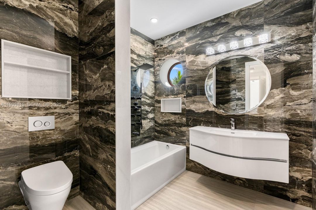 待售: $16,149,000 (6 贝兹, 7 浴室, 7000 平方英尺)