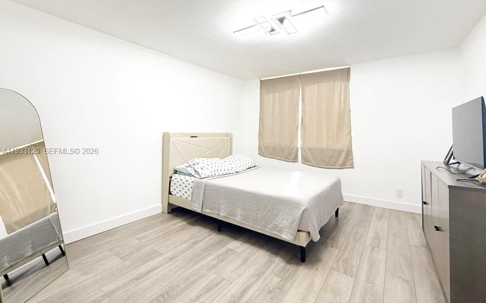 For Rent: $2,000 (1 beds, 1 baths, 730 Square Feet)