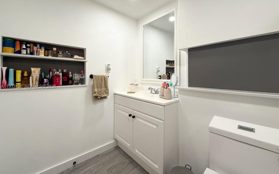 For Rent: $2,000 (1 beds, 1 baths, 730 Square Feet)