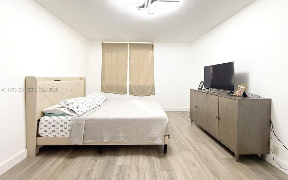 For Rent: $2,000 (1 beds, 1 baths, 730 Square Feet)