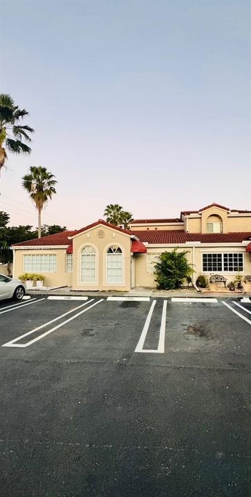 En Renta: $2,425 (2 camas, 2 baños, 1110 Pies cuadrados)