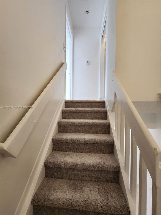 En Renta: $2,425 (2 camas, 2 baños, 1110 Pies cuadrados)