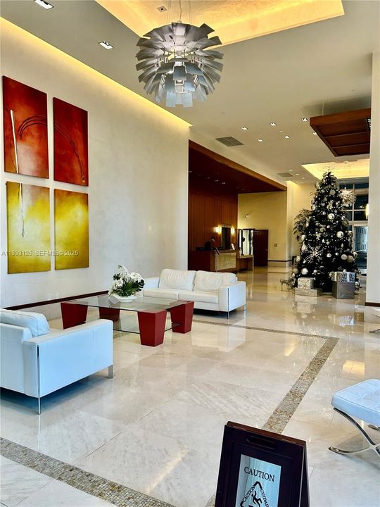 出租: $3,400 (1 贝兹, 1 浴室, 1066 平方英尺)