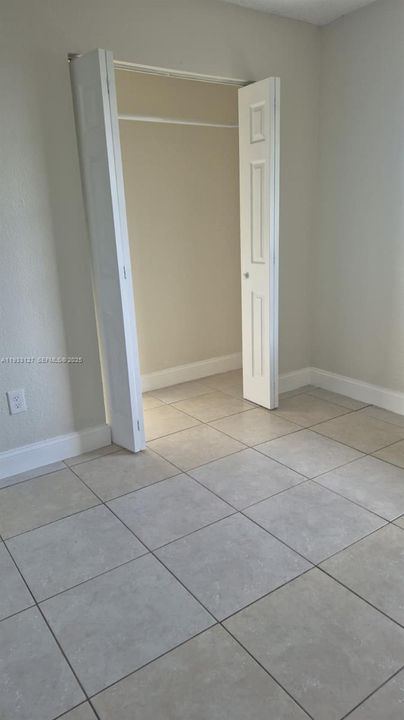 В аренду: $2,700 (3 спален, 2 ванн, 1200 Квадратных фут)