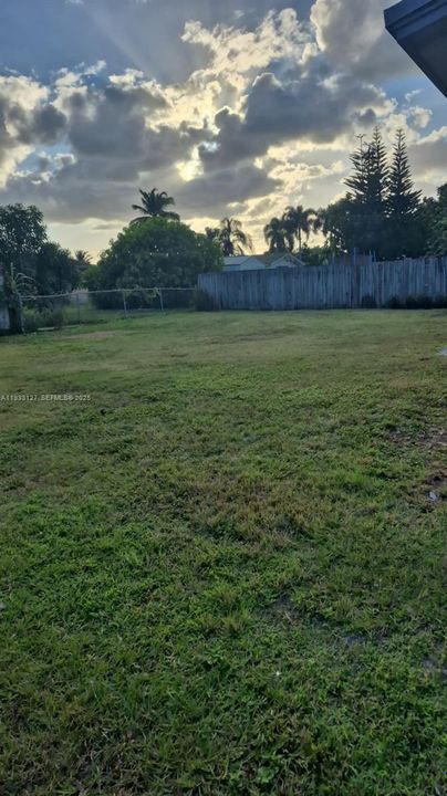 В аренду: $2,700 (3 спален, 2 ванн, 1200 Квадратных фут)