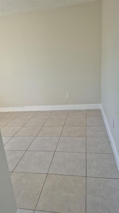 В аренду: $2,700 (3 спален, 2 ванн, 1200 Квадратных фут)