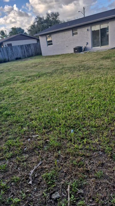 В аренду: $2,700 (3 спален, 2 ванн, 1200 Квадратных фут)