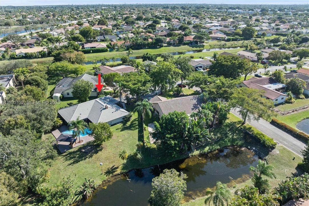 For Sale: $748,900 (4 beds, 2 baths, 1948 Square Feet)