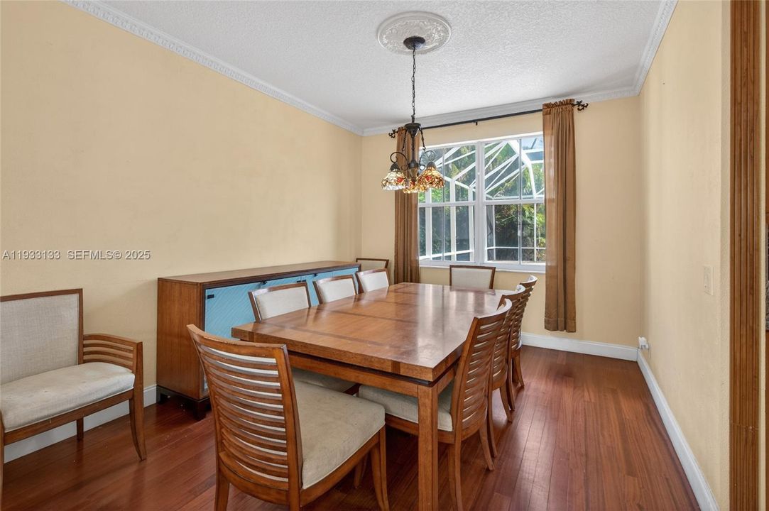 For Sale: $1,149,000 (5 beds, 3 baths, 3095 Square Feet)