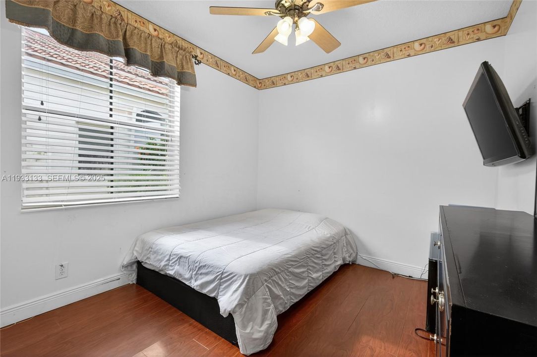 For Sale: $1,149,000 (5 beds, 3 baths, 3095 Square Feet)