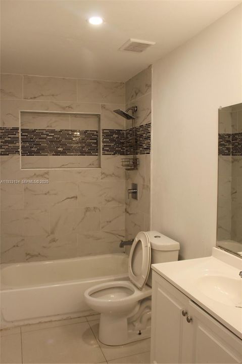 En Renta: $3,200 (4 camas, 2 baños, 1827 Pies cuadrados)