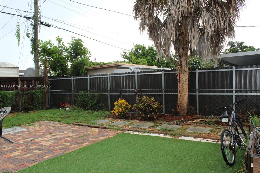 En Renta: $3,200 (4 camas, 2 baños, 1827 Pies cuadrados)