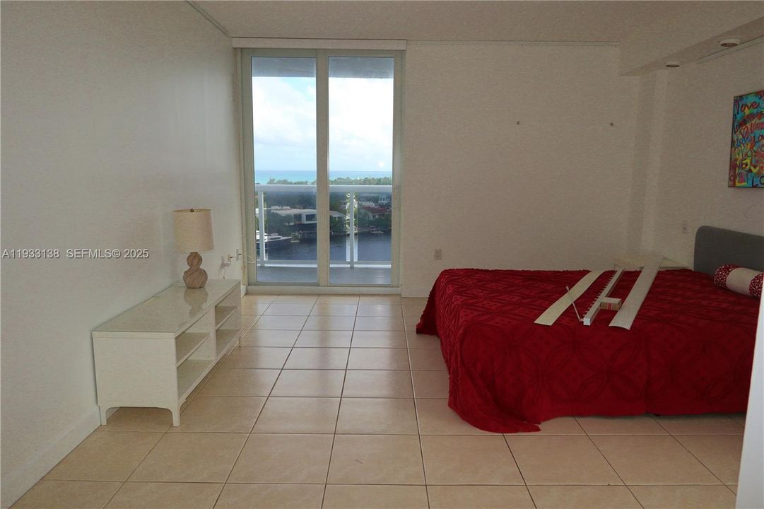 En Renta: $3,750 (3 camas, 3 baños, 1450 Pies cuadrados)